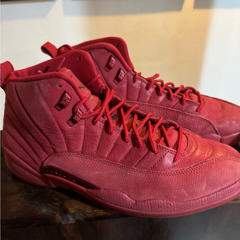 Jordan 12 Red Suede size 11M